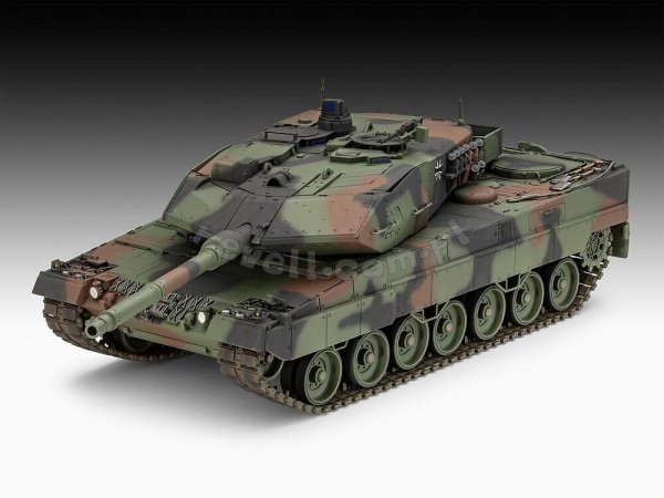 Revell 63342 Leopard 2 A6M+ Model Set 1/35