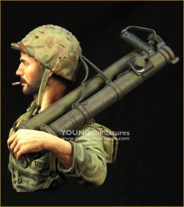 Young Miniatures YM1880 USMC PACIFIC WWII 1/10