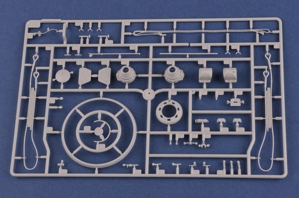 Hobby Boss 84530 German Sd.Kfz.182 King Tiger Porsche Turret w/ Zimmerit (1:35)