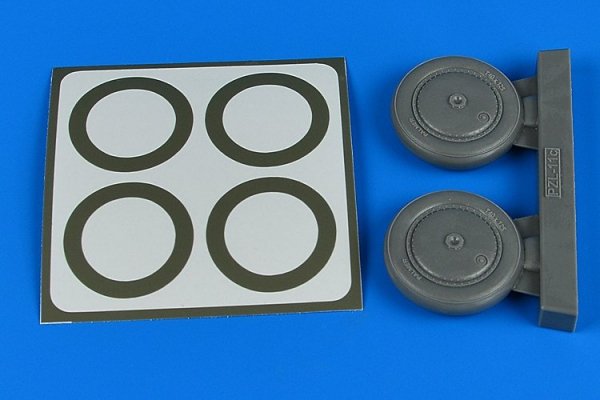Aires 2249 PZL-11 wheels &amp; paint masks 1/32 IBG