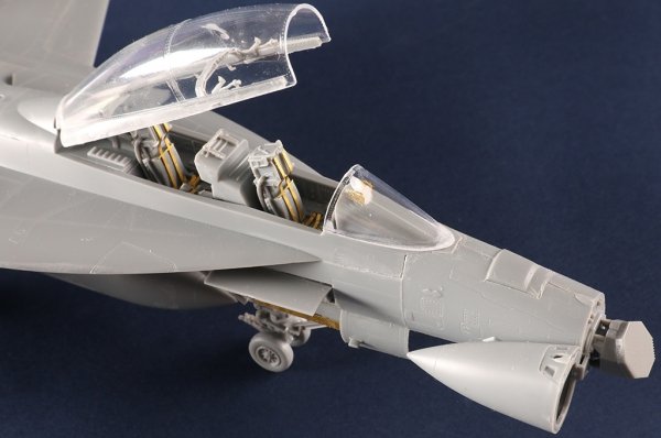 Hobby Boss 85819 F/A-18F Super Hornet VFC-12 1/48