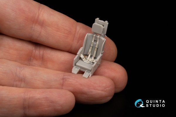 Quinta Studio QD+48531 F-86A Sabre 3D-Printed &amp; coloured Interior on decal paper (Clear Prop) (with 3D-printed resin parts) 1/48