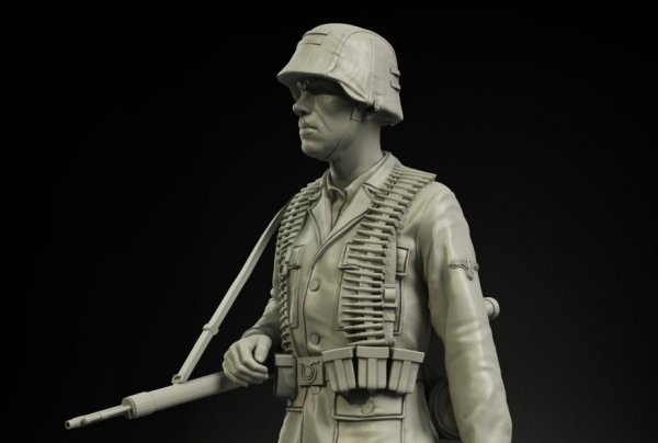 Panzer Art FI35-040 Waffen-SS MG-42 ammo carrier 1/35