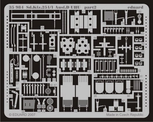 Eduard 35984 Sd. Kfz.251/1 Ausf. D UHU 1/35 AFV Club