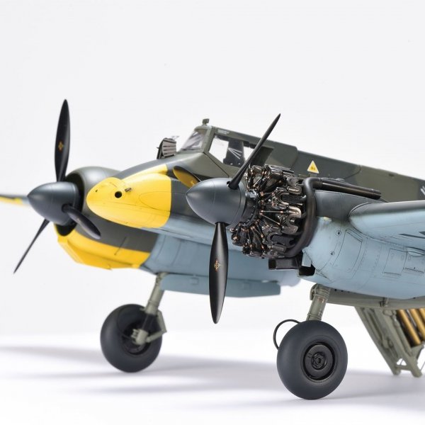 Zoukei-Mura SWS3219 Henschel Hs 129 B-3 1/32