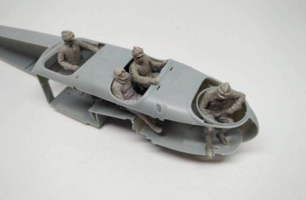 Copper State Models F32-022 AEG G.IV Bomber German Crew WWI Figures 1/32