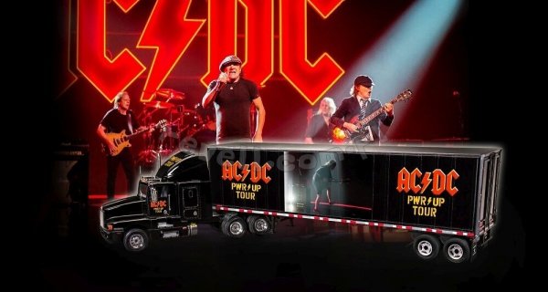Revell 07731 AC/DC Power Up Tour Truck - Trailer 1/32