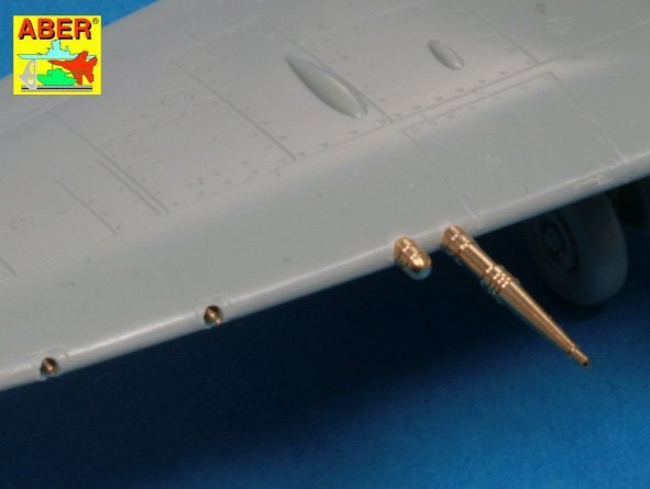 Aber A72 002 C wing armament for British fighter Spitfire Mk.VIII to XVI (1:72)