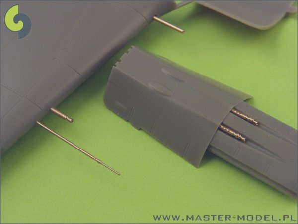Master AM-48-017 Fw 190 A2 - A5 armament set (MG 17 barrel tips, MG FF barrels, MG 151 barrels in fairings) &amp; Pitot Tube (1:48)