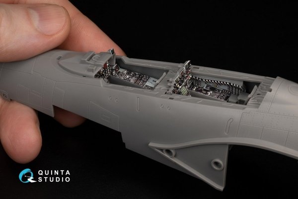 Quinta Studio QDS-48371 F-4E with DMAS 3D-Printed &amp; coloured Interior on decal paper (Meng) (Small version) 1/48
