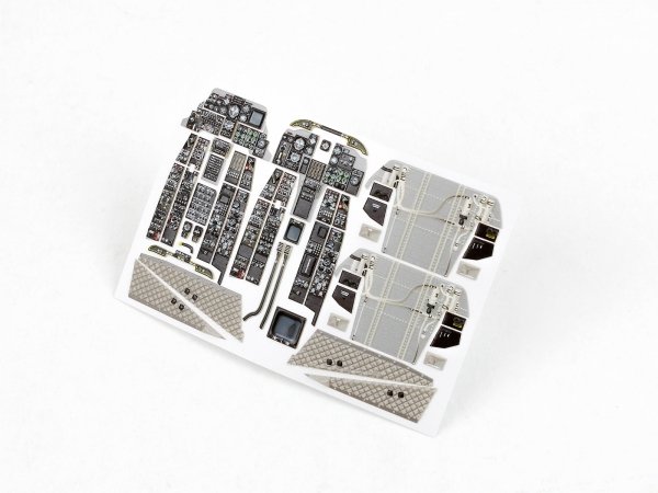 Red Fox Studio QS-32138 A-10 N/AW Thunderbolt II for Trumpeter 3D colored resin IP 1/32