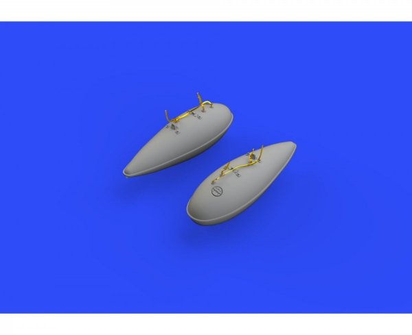 Eduard SIN64846 P-51D armament &amp; fuel tanks AIRFIX 1/48