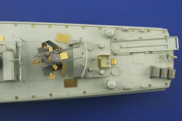 Eduard 53033 S-100 Schnellboot Flak 38 20mm  REVELL 1/72