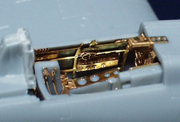 Eduard SS200 A6M5c Zero 1/72 HASEGAWA