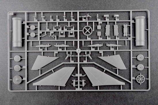 Trumpeter 02896 Soviet Su-9 Fishpot (1:48)
