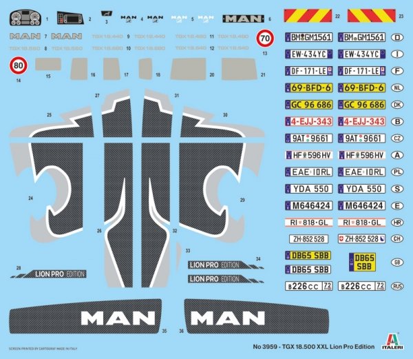 Italeri 3959 MAN TGX 18.500 XXL Lion Pro Edition 1/72