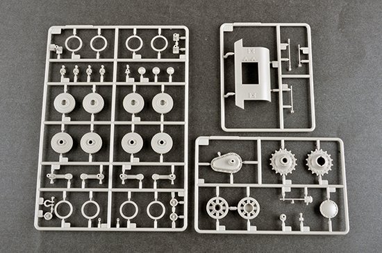 Trumpeter 09589 Su-100Y Self-Propelled Gun 1/35