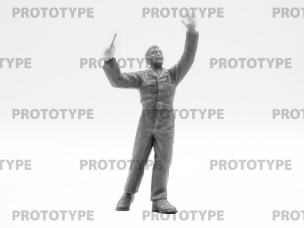 ICM 48288 A-26C-15 Invader with pilots and ground personnel 1/48