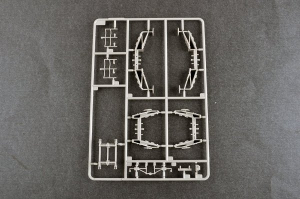 Trumpeter 07159 MPQ 53 C-Band Tracking Radar 1/72