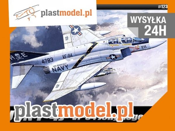 Academy 12305 USN F-4J VF-84 Jolly Rogers (1:48)