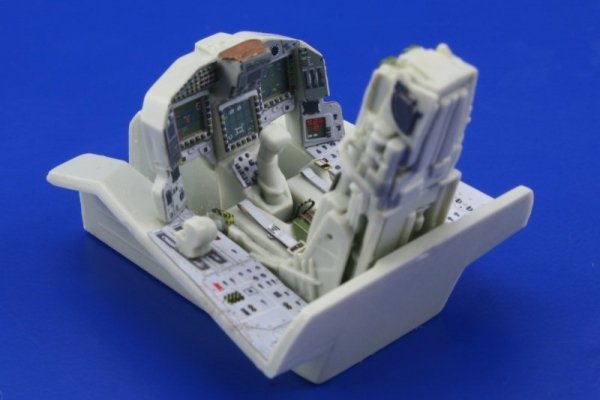 Eduard 49367 EF-2000 Typhoon Single Seater 1/48 Revell