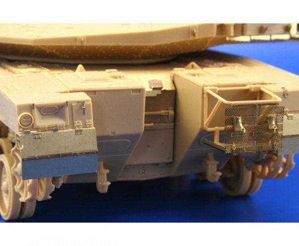 Eduard 36252 Merkava Mk. IV LIC 1/35 Academy