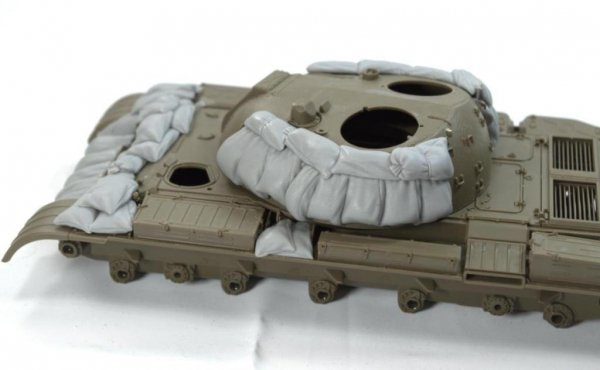 Panzer Art RE35-309 T-55 with sandbags armor 1/35