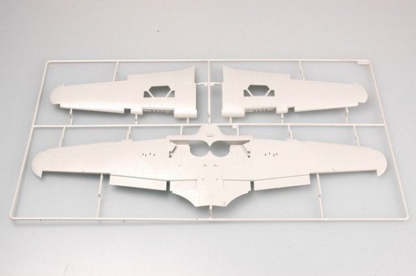 Trumpeter 02414 HURRICANE Mk.I (1:24)