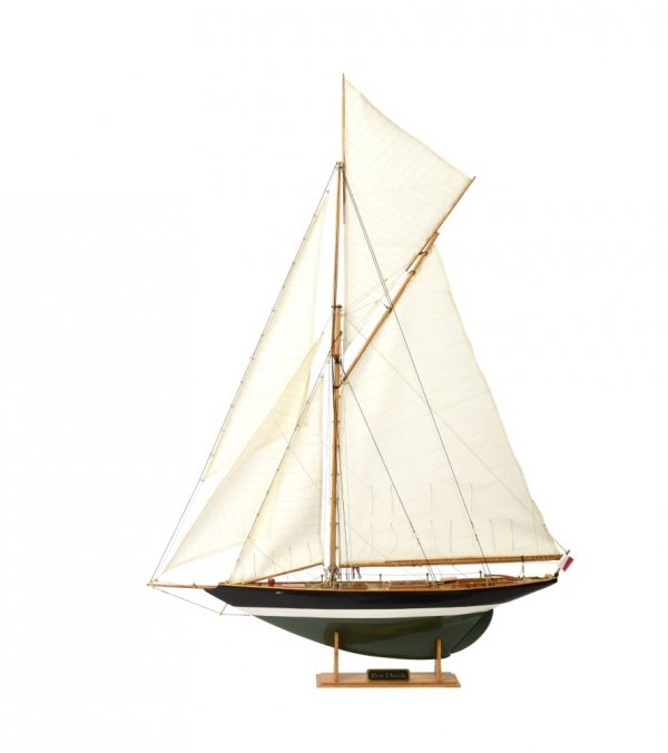 ARTESANIA LATINA 22418-N Jacht Pen Duick 1/28