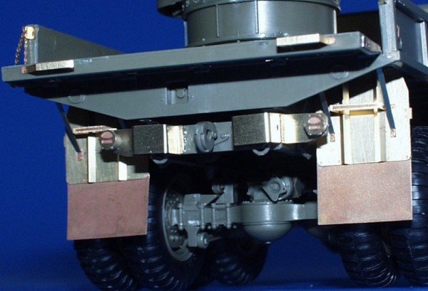 Eduard 35439 M-35A1 Gun Truck 1/35 AFV Club