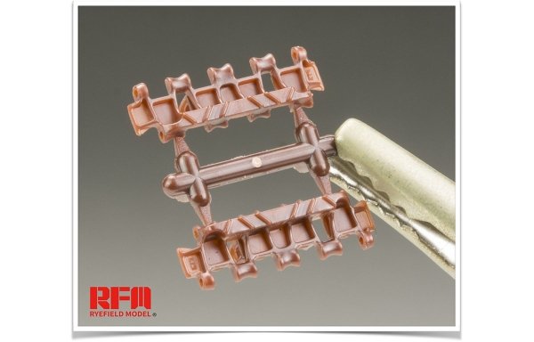 Rye Field Model 5024 JAGDPANTHER WORKABLE TRACK LINKS 1/35