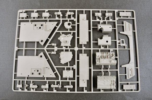 Trumpeter 00934 German Sd.Kfz 173 Jagdpanther Early Version 1/16