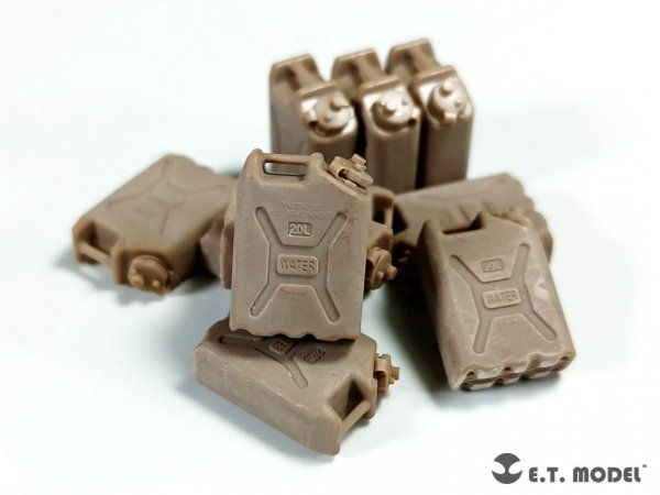 E.T. Model P35-241 US ARMY 20L WATER CANS SET(3D Printed) 1/35