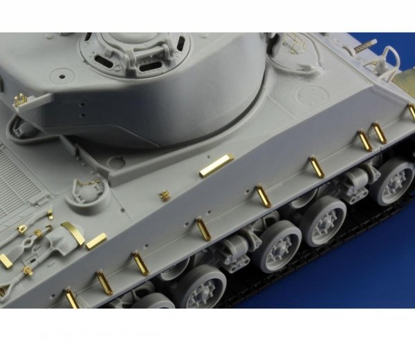 Eduard 36334 M4A3E8 TAMIYA 1/35