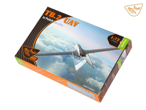 Clear Prop! CP72037 TB.2 UAV in Polish service STARTER KIT 1/72