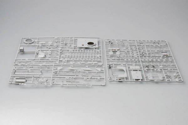 Trumpeter 00395 M1127 Stryker Reconnaissance Vehicle (RV) (1:35)