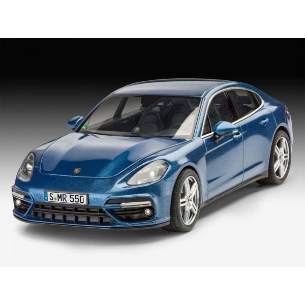 Revell 07034 Porsche Panamera Turbo (1:24)