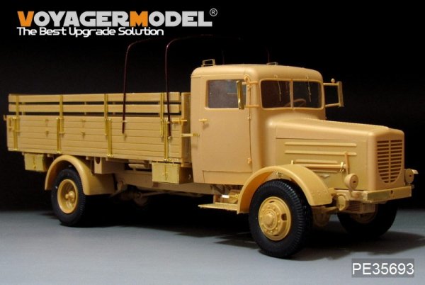 Voyager Model PE35693 WWII German Bussing Nag L4500A 4X4 Cargo Truck For AFV 35270 1/35