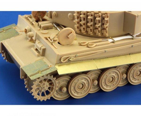 Eduard 36320 Tiger I late fenders 1/35 Academy