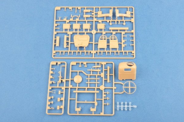 Hobby Boss 83833 US GMC CCKW-352 Machine Gun Turret Version