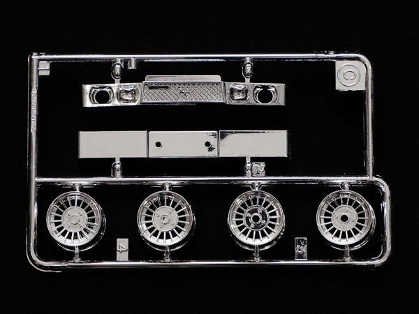 Tamiya 24365 Toyota Soarer 2000VR Turbo 1/24