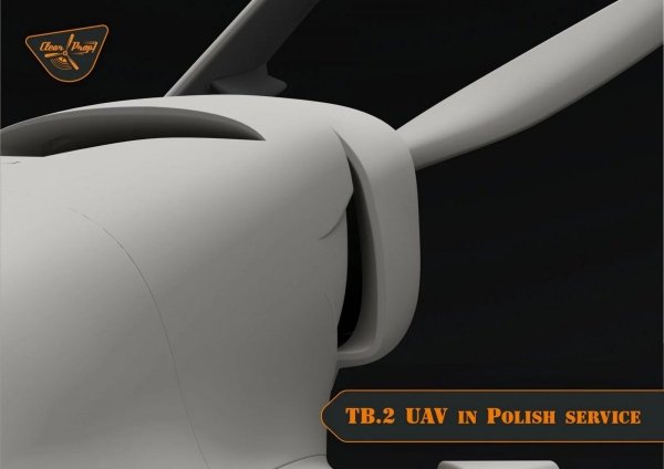 Clear Prop! CP72037 TB.2 UAV in Polish service STARTER KIT 1/72