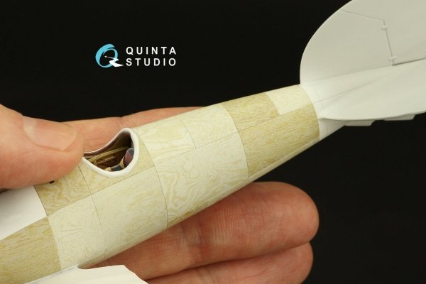 Quinta Studio QL72004 Light plywood, shaded 1/72