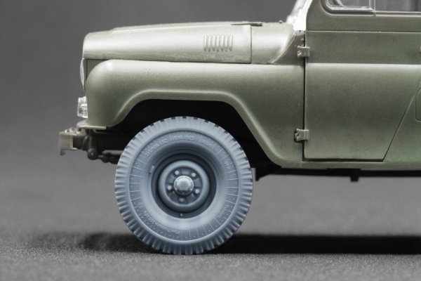 ScaleX WM 35007 UAZ 469 Ordinary wheel set (for Trumpeter) 1/35