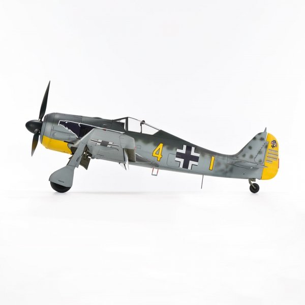 Zoukei-Mura SWS3221 Focke-Wulf Fw 190 A-4 &quot;Siegfried Schnell&quot; 1/32