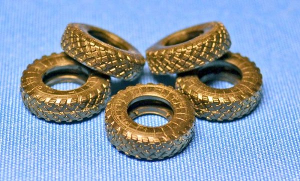 ACE 72180 Kornet-D ATGM complex on Tiger-M chassie 1/72