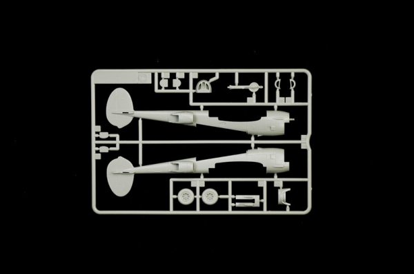 Italeri 1446 P-38J Lightning 1/72