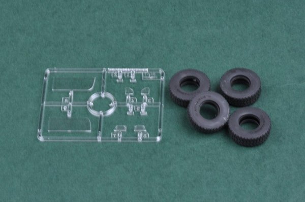 Hobby Boss 82468 Meng Shi 1.5 ton MLUV-Hardtop Version A (1:35)