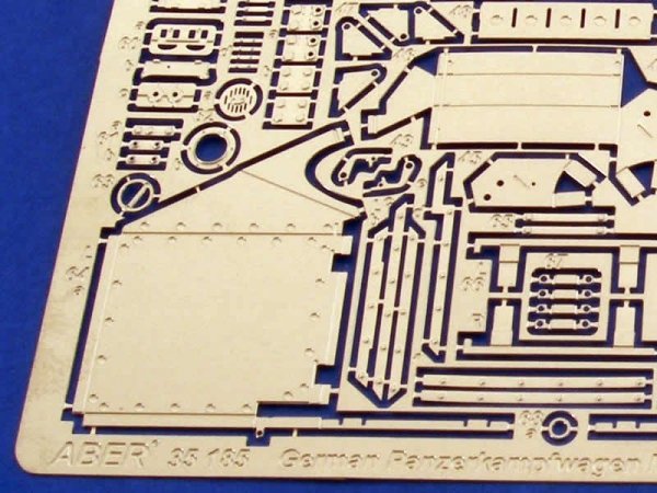 Aber 35185 German medium tank Pz.Kpfw. IV, Ausf. D - vol.1 - basic set (1:35)