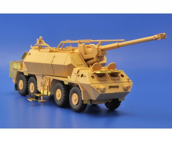 Eduard 36180 152mm ShkH vz.77 DANA exterior 1/35 Hobby Boss